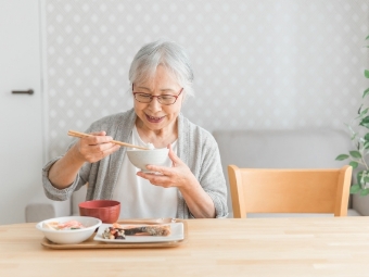 お口の機能低下を感じる方へ